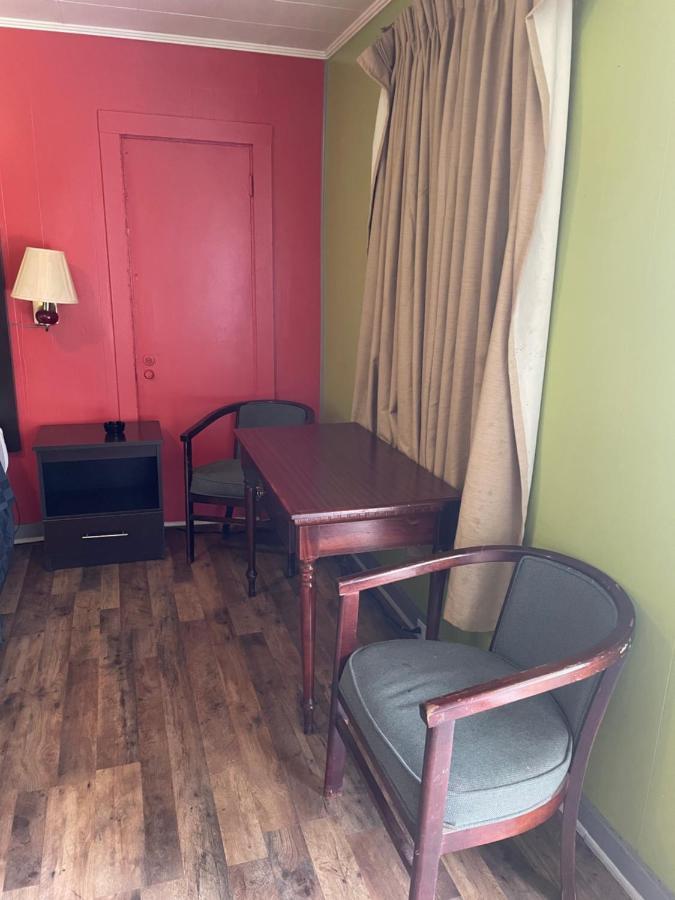 Budget Inn Монровілл Екстер'єр фото