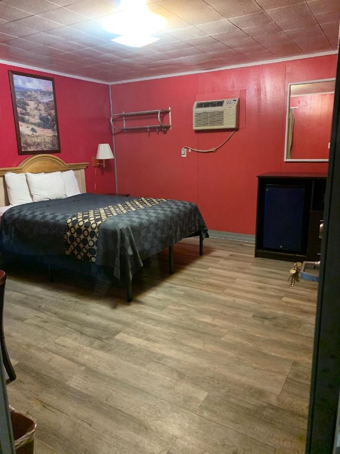 Budget Inn Монровілл Екстер'єр фото